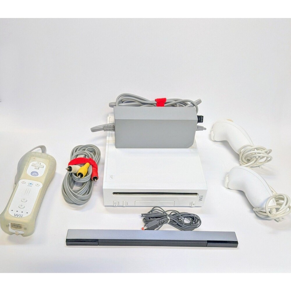 Nintendo Wii RVL-001 GameCube Compatible Bundle Wii Sports Controller Nunchucks